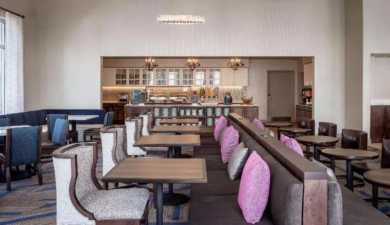 Hotelli Homewood Suites By Hilton New Orleans French Quarter