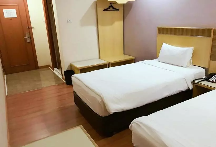 هتل Houz Inn