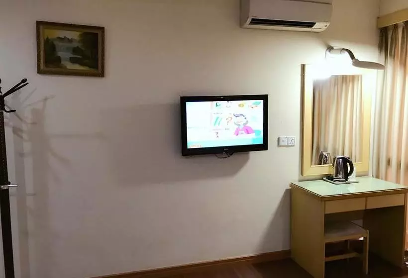 هتل Houz Inn