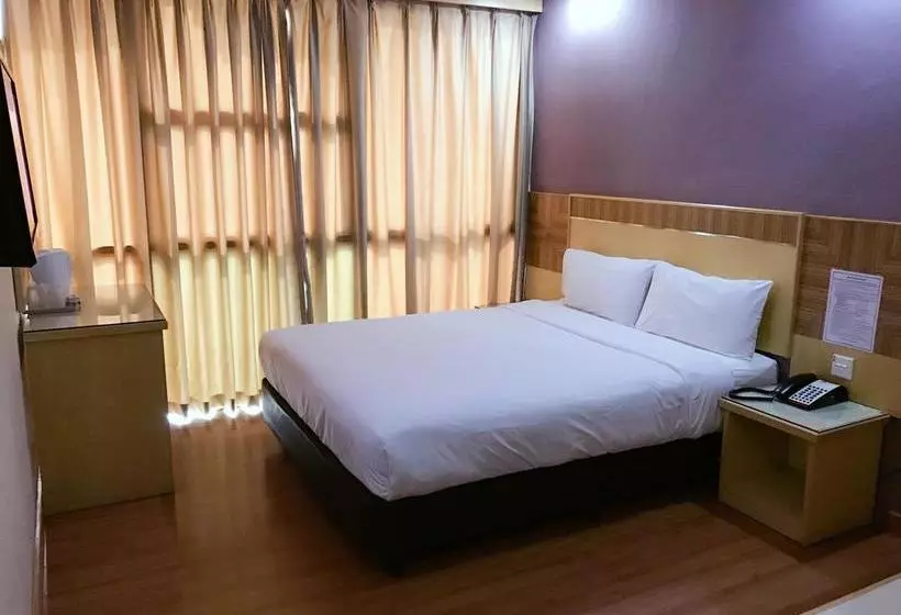 هتل Houz Inn