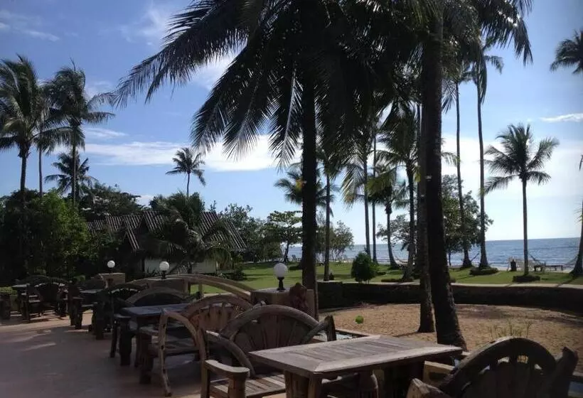 Hotelli Koh Chang Bailan Beach Resort