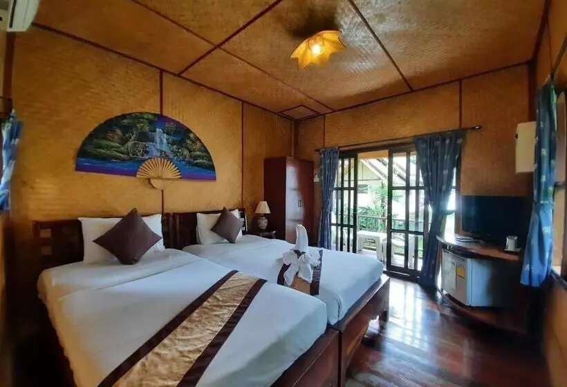 Hotelli Koh Chang Bailan Beach Resort