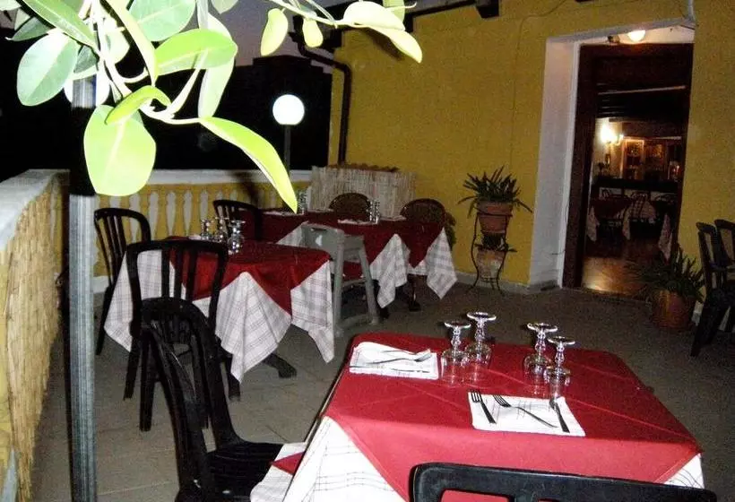 ホテル La Calabrese