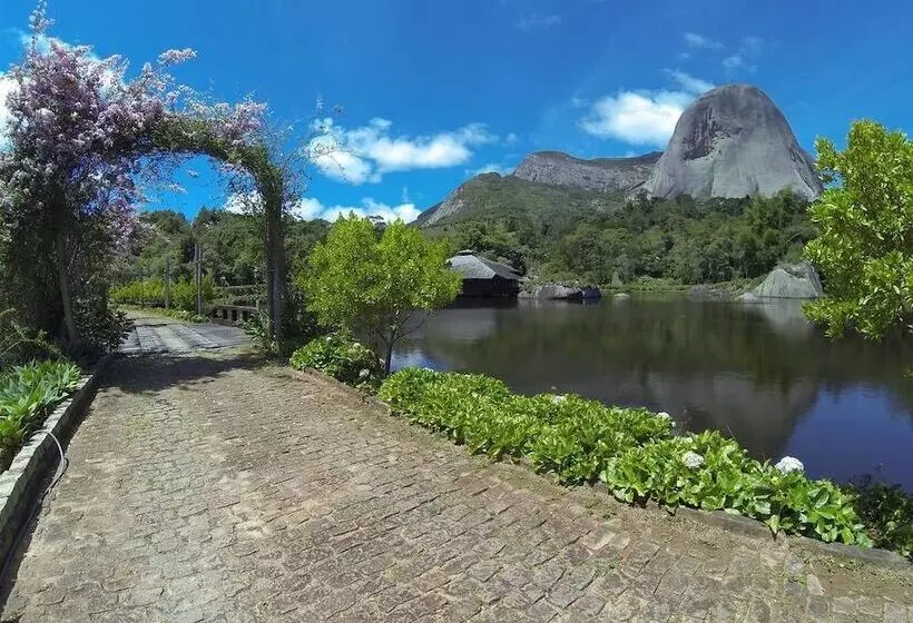 ホテル Pousada Pedra Azul