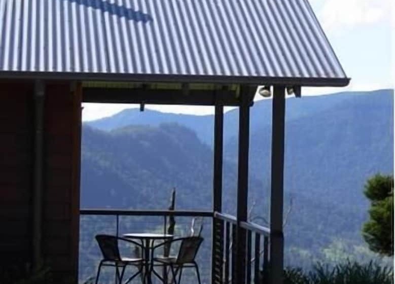 فندق Spring Creek Mountain Cafe & Cottages
