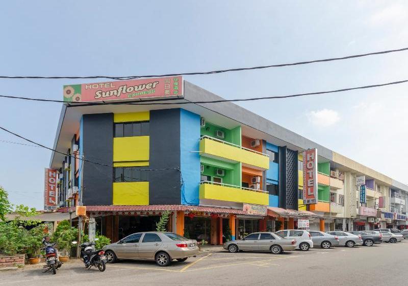 호텔 Sunflower Express _pontian