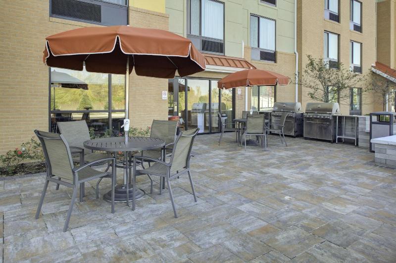 Отель Towneplace Suites By Marriottdetroit Canton