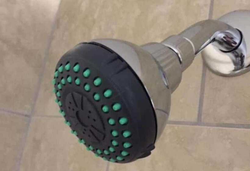 فندق Travelodge By Wyndham Rosetown