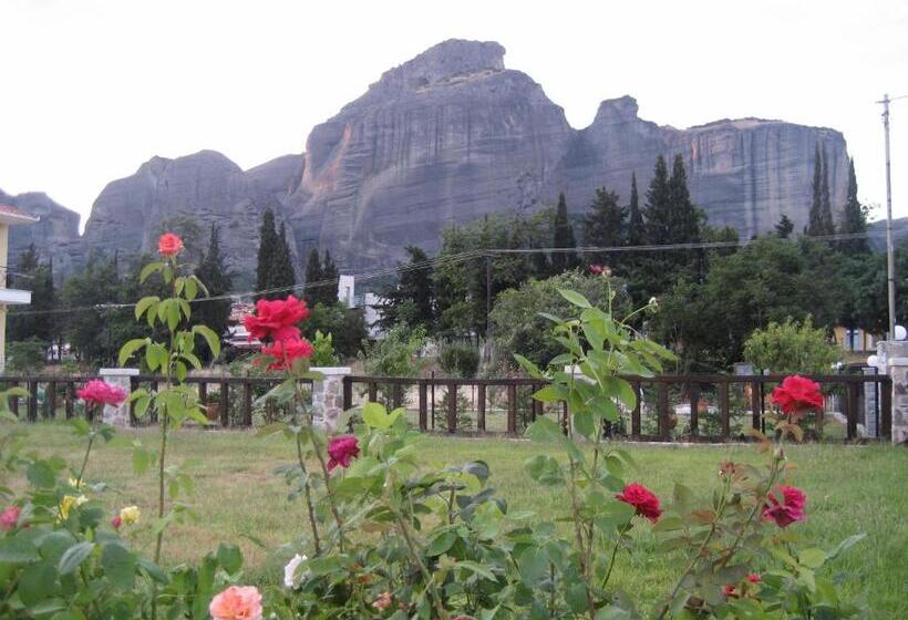 Monastiri Guesthouse