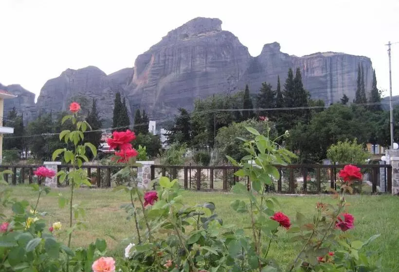 Monastiri Guesthouse