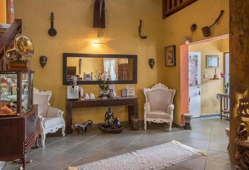 Majatalo Beetleloop Guest House