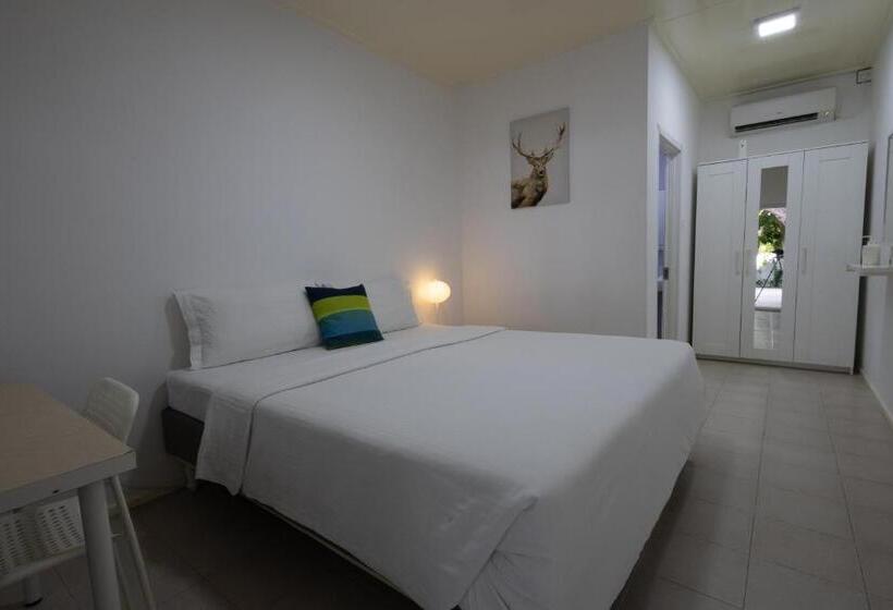 پانسیون Lvis Blancura