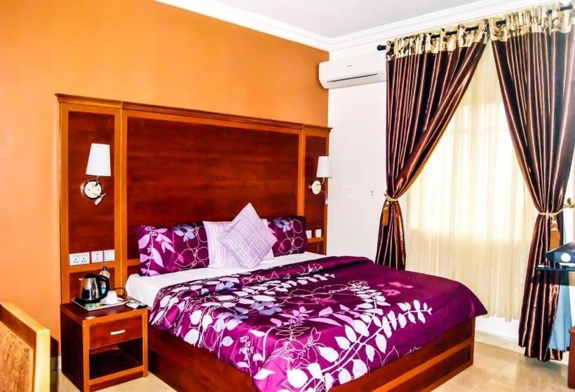 هتل Royal Jatoz S