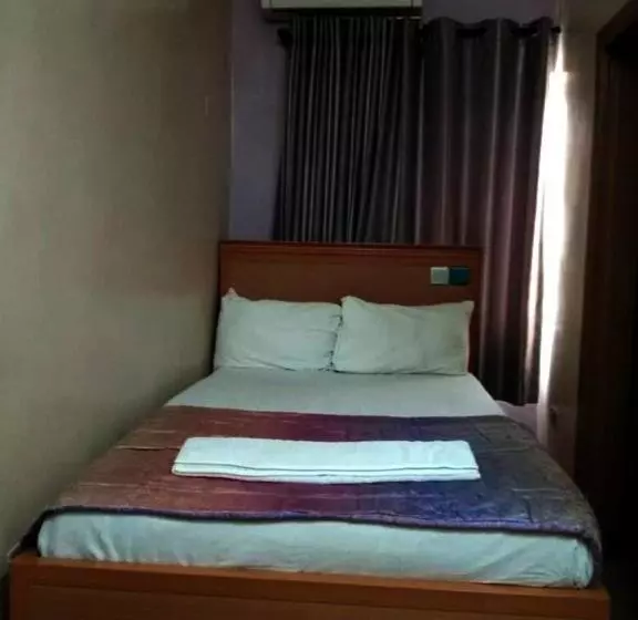 هتل Royal Jatoz S