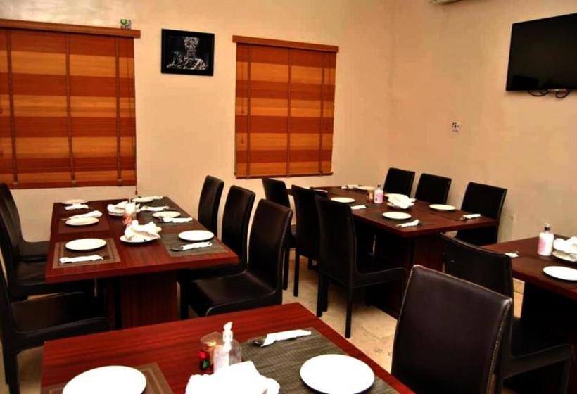 هتل Royal Jatoz S