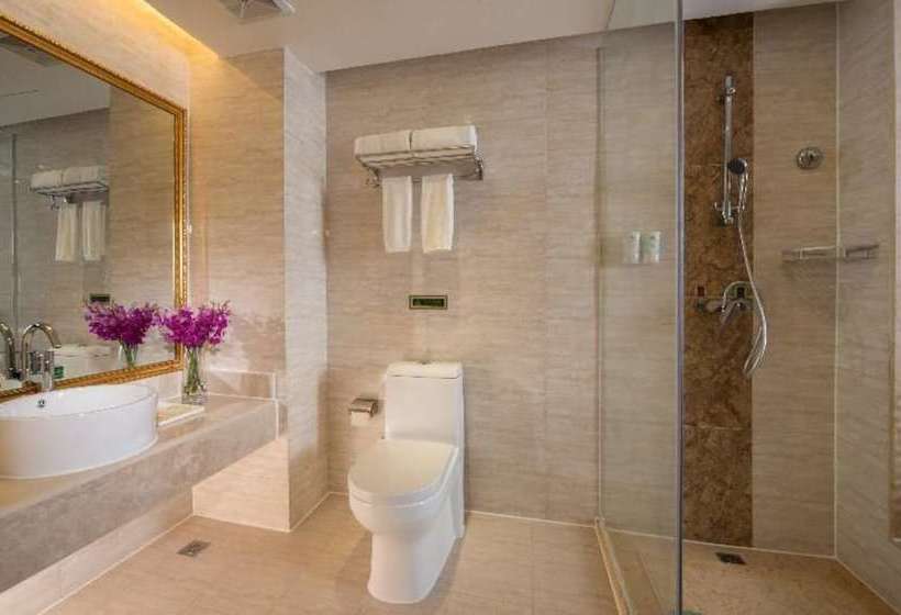 Vienna Hotel Shanghai Happy Valley