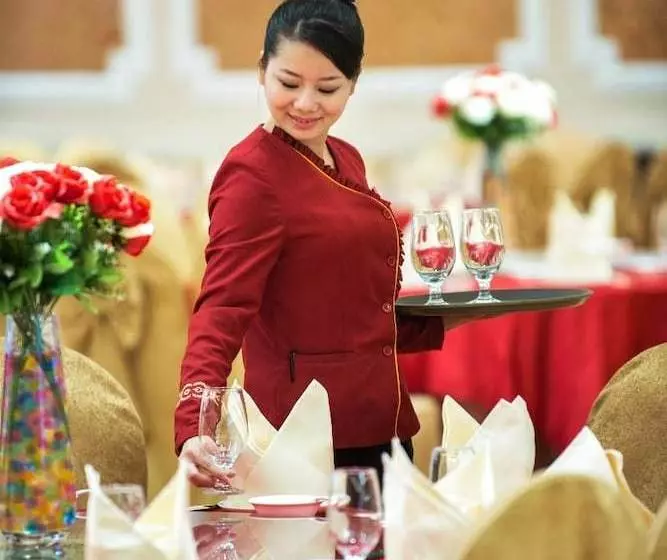 Vienna Hotel Shanghai Happy Valley