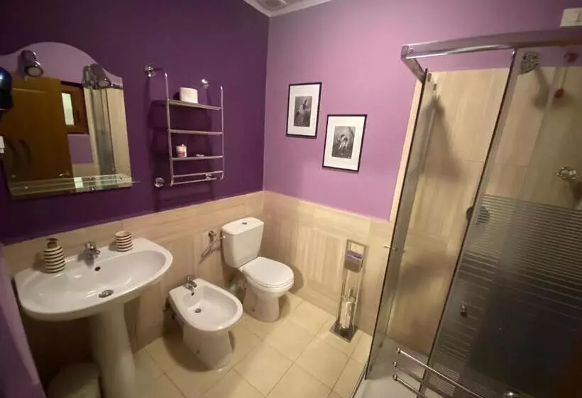 Aamiaismajoitus (B&B) O Mie De Lacuri