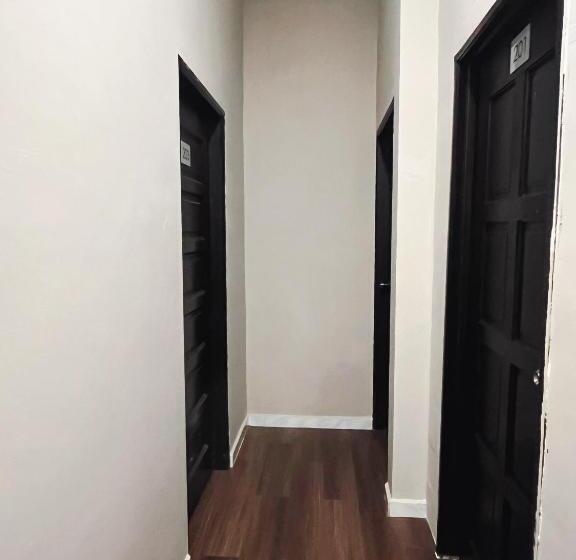 בית מלון כפרי Melur Inn, Tok Jembal