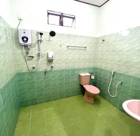 בית מלון כפרי Melur Inn, Tok Jembal