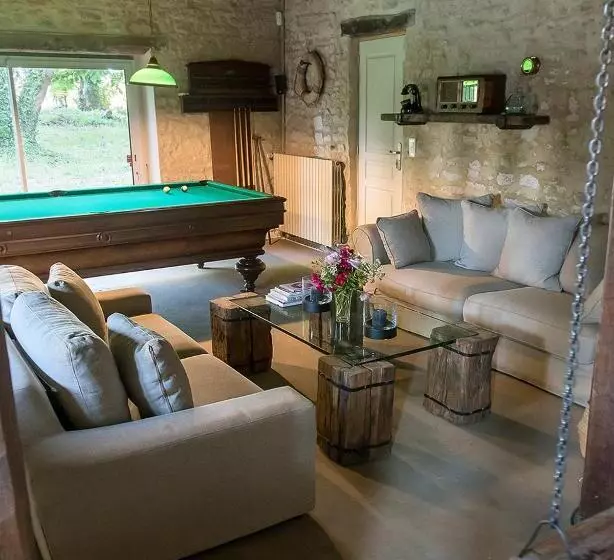 ペンション Gîte De Charme La Cour Souveraine