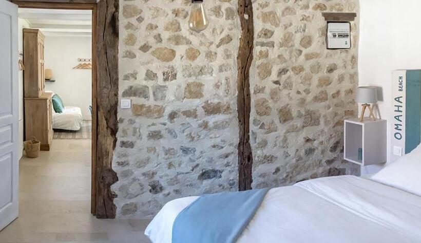 بنسيون Gîte De Charme La Cour Souveraine