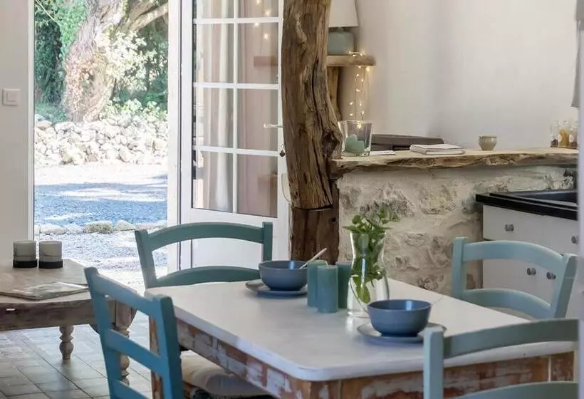 ペンション Gîte De Charme La Cour Souveraine