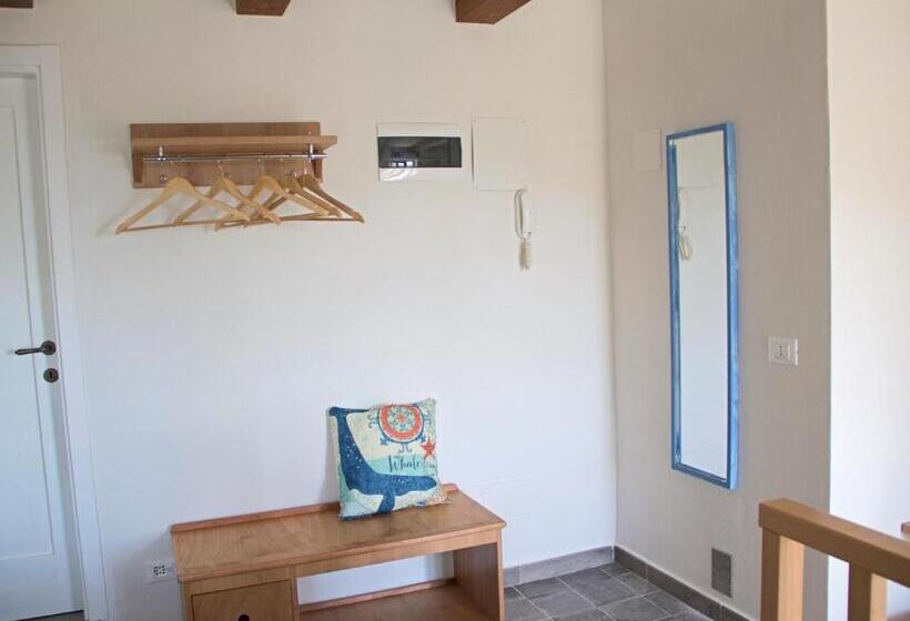 膳宿费 La Terrazza Con L Ulivo   Guesthouse Con Terrazza E Vista Sul Golfo Dei Poeti