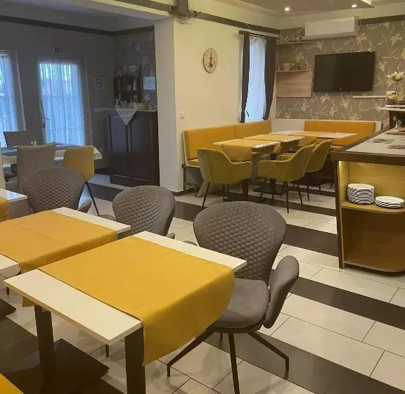 Pension Médea Apartman