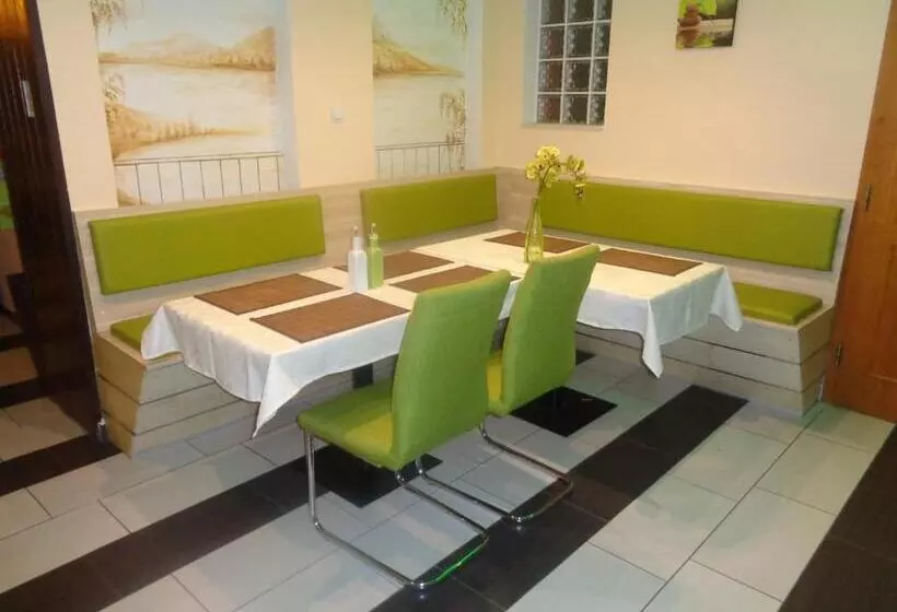 Pension Médea Apartman