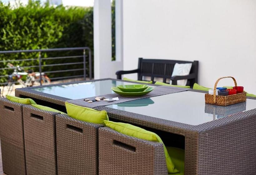 پانسیون Villa Dapper