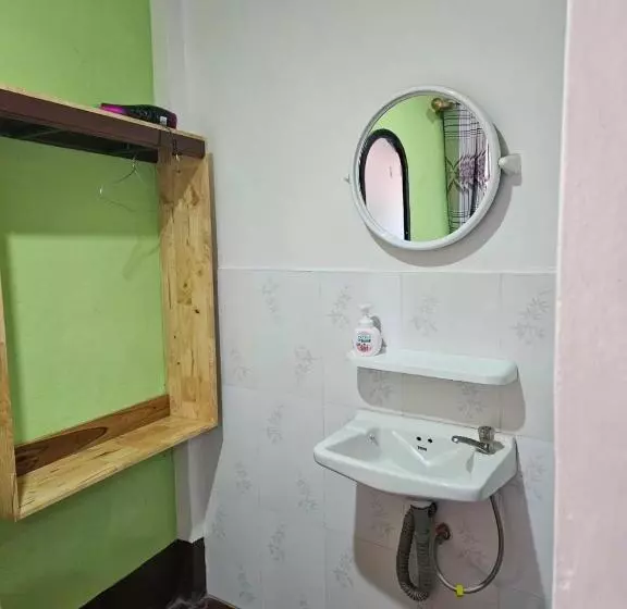 تختخواب و صبحانه Chitlatda Guesthouse