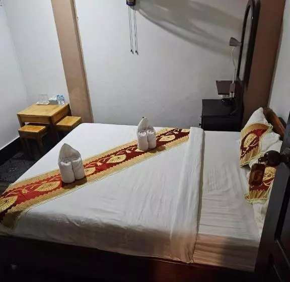 تختخواب و صبحانه Chitlatda Guesthouse