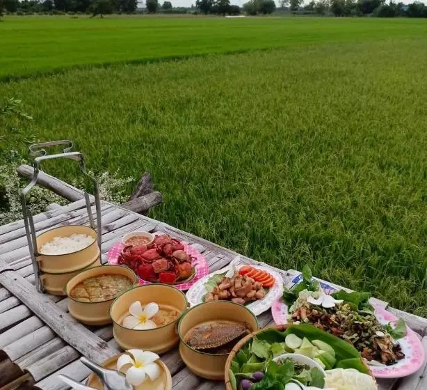ベッドアンドブレックファースト Kratomrimtung Homestay กระท่อมริมทุ่งโฮมสเตย์