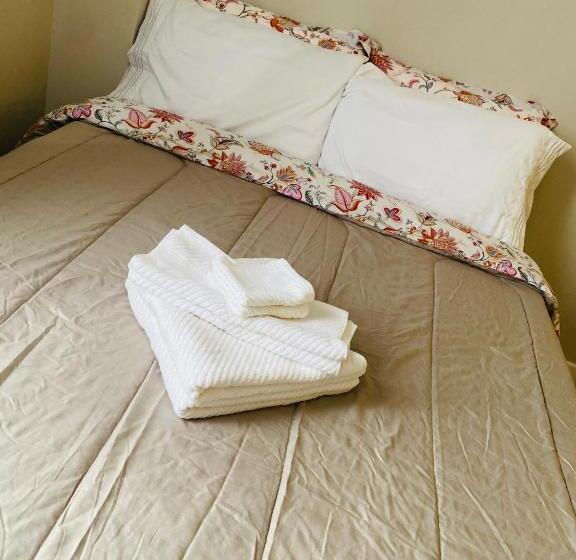 Zeecation House Cebu Small Pets Welcome, Prime Location