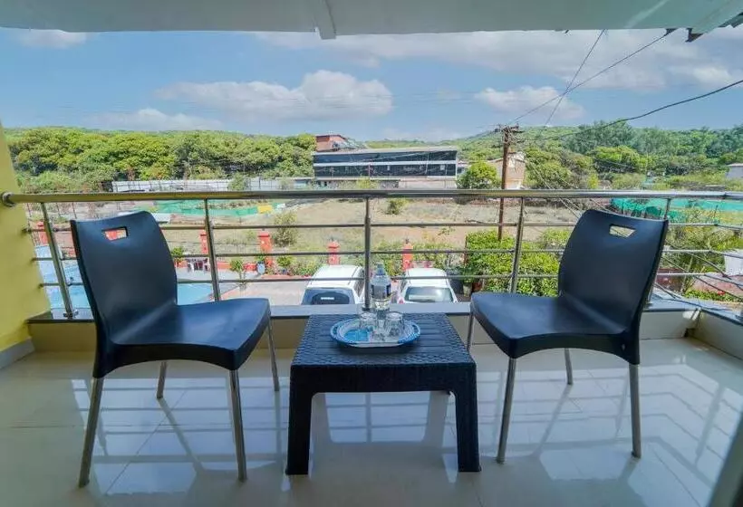 ホテル A Cozy Private Room With Bathtub And Balcony With Common Pool