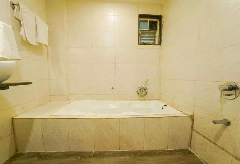 ホテル A Cozy Private Room With Bathtub And Balcony With Common Pool