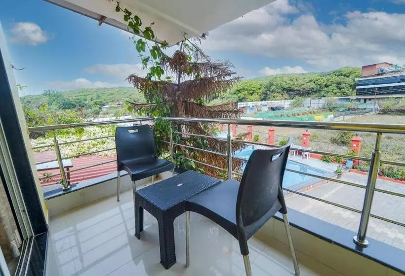 ホテル A Cozy Private Room With Bathtub And Balcony With Common Pool