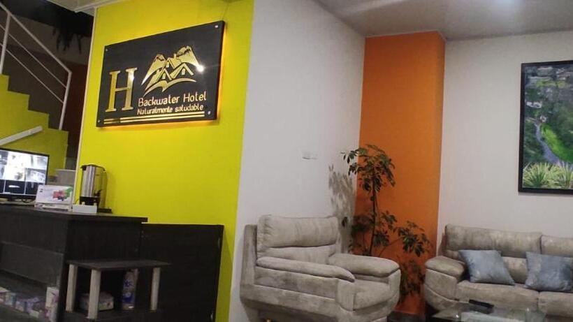 هتل Backwater