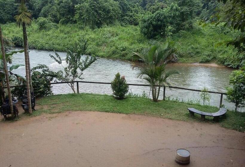 בית מלון כפרי Ceylon Adventure Sports