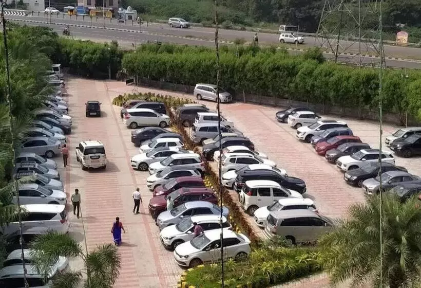 ホテル Dwarka Palace Luxury