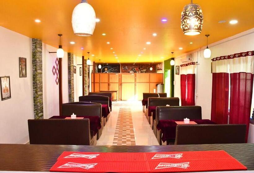 هتل Jiyan Hospitality Pvt.ltd