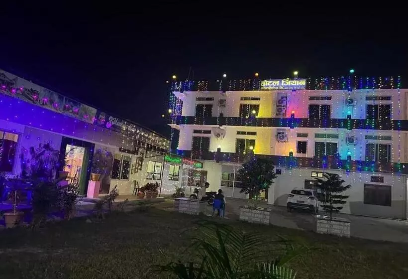 هتل Jiyan Hospitality Pvt.ltd