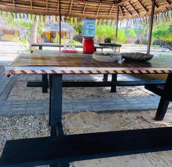 ホテル Lankathilaka Kitesurfing Holiday Resort