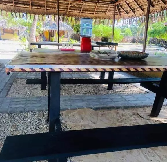 ホテル Lankathilaka Kitesurfing Holiday Resort