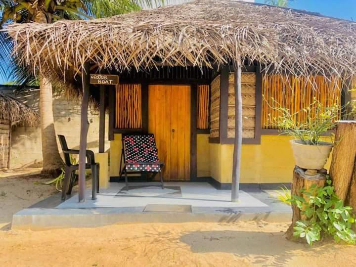 ホテル Lankathilaka Kitesurfing Holiday Resort