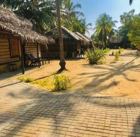 ホテル Lankathilaka Kitesurfing Holiday Resort