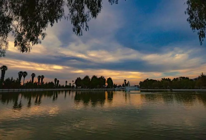 ホテル Oviedo   Club Campestre Teotihuacan