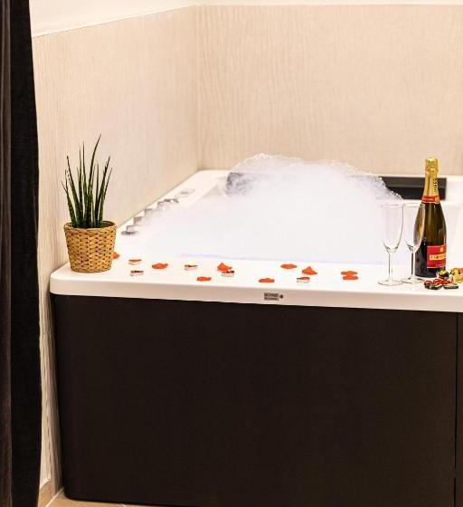 פנסיון Chiaro Di Luna