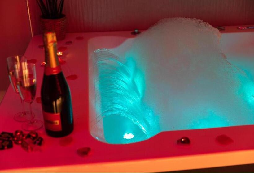 פנסיון Chiaro Di Luna